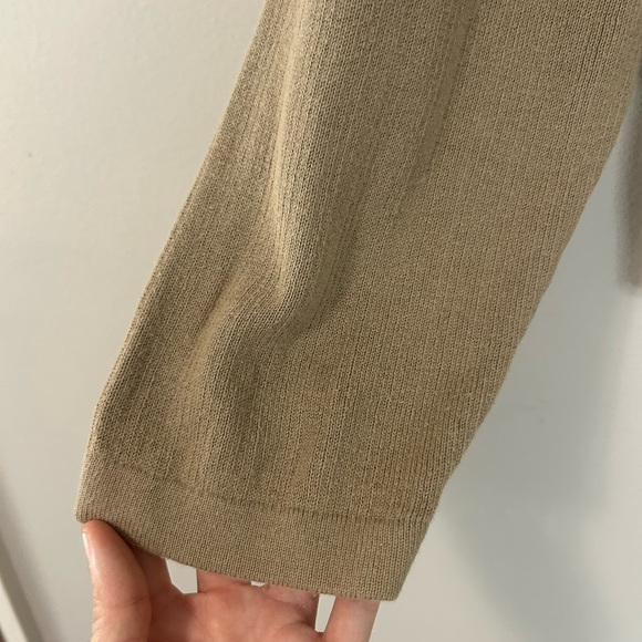 Vintage Dockers Men's Tan Crewneck Sweater with White Stripes, Size L - Picture 2 of 5